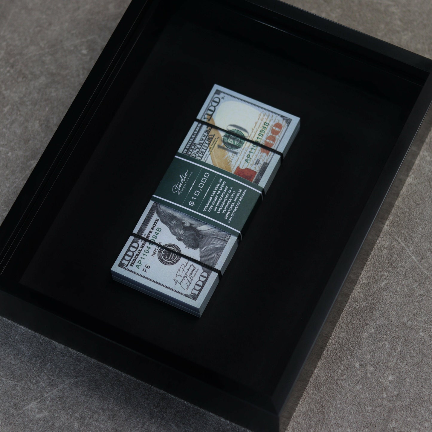 Classic Frame - USD.