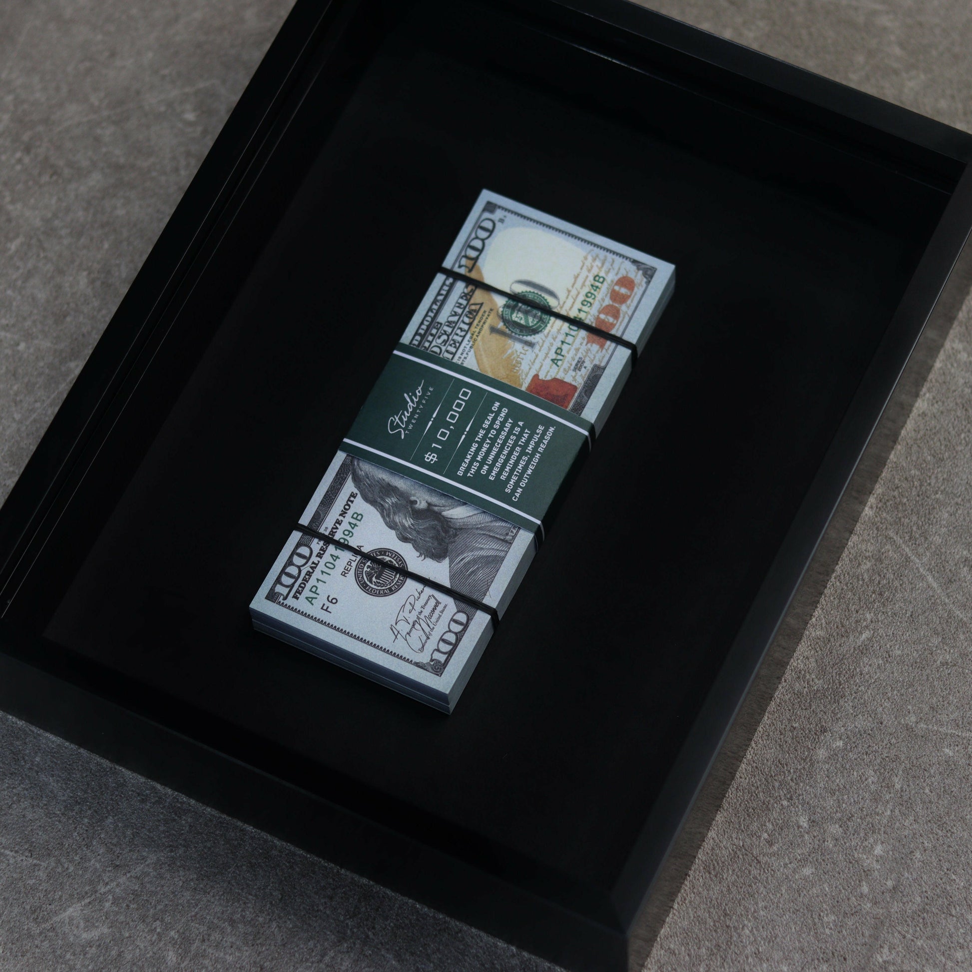 Classic Frame - USD.