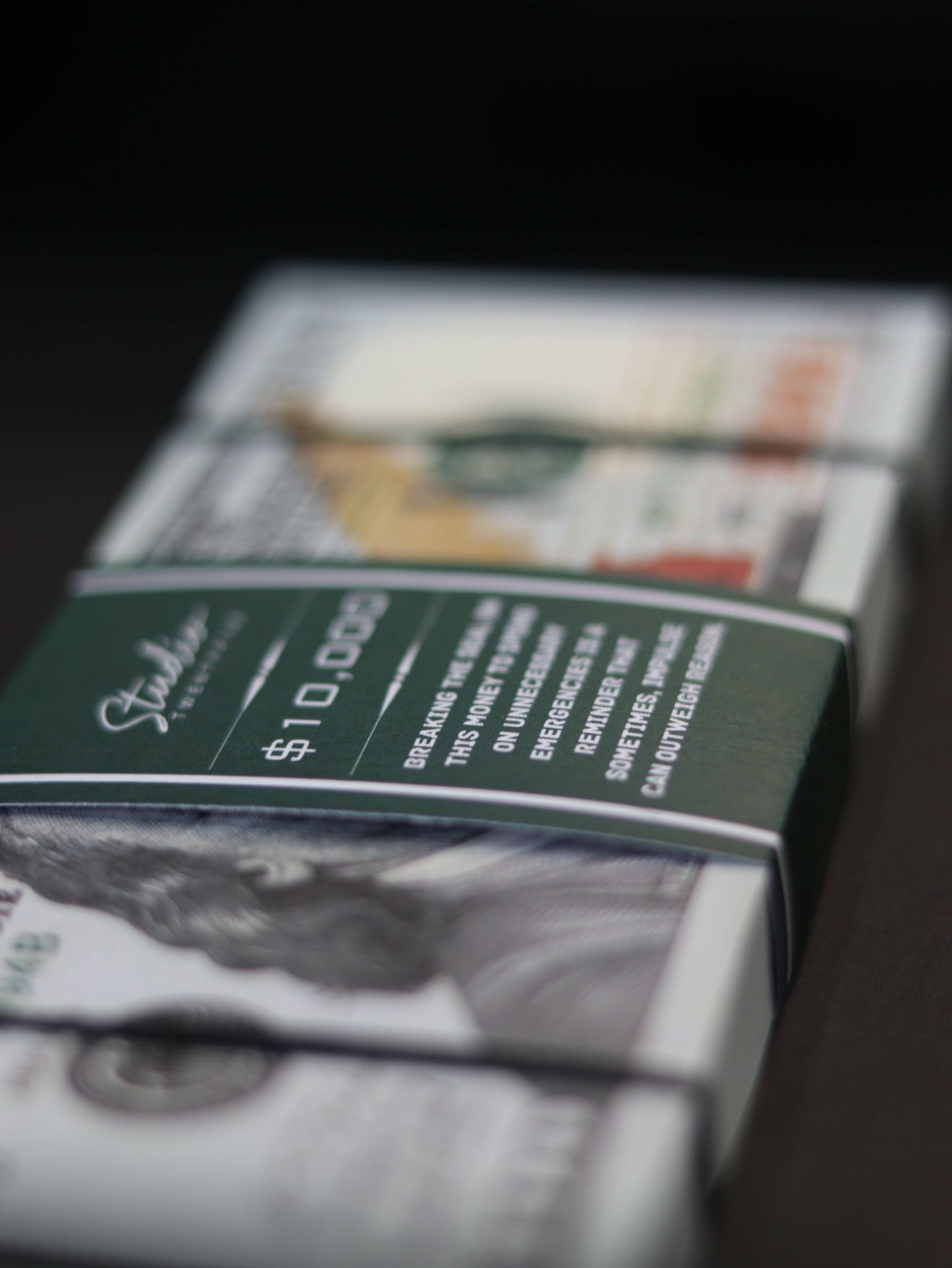 Classic Frame - USD.